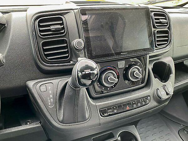 Knaus L!VE WAVE 650 MX